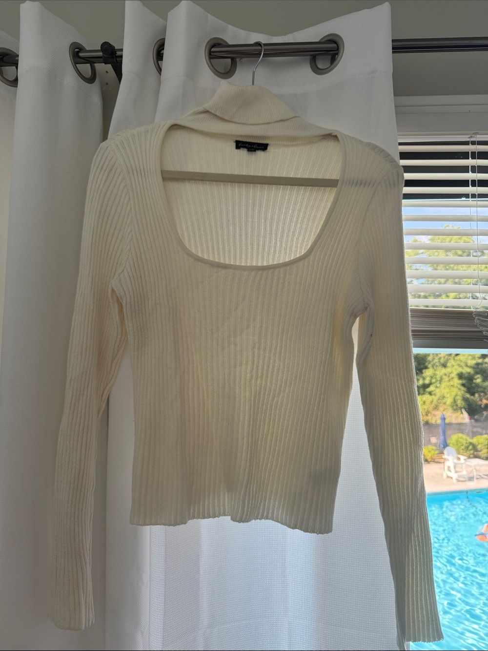 Ribbed Scoop-Neck Long Sleeve Top in Cream